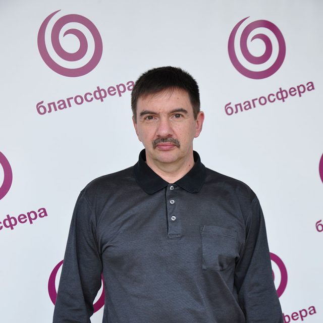 Олег Козлов