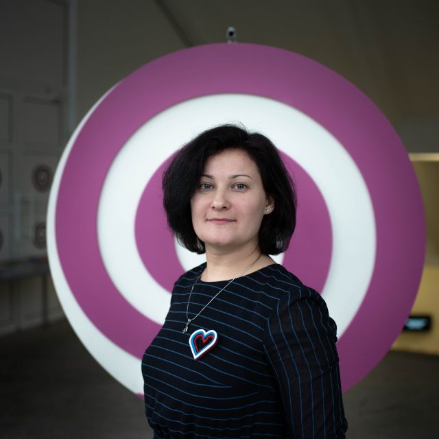 Елена Жарова